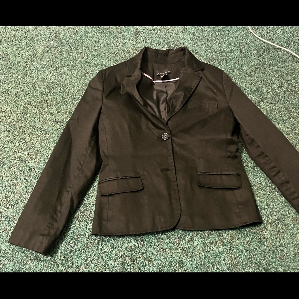 Attention Blazer